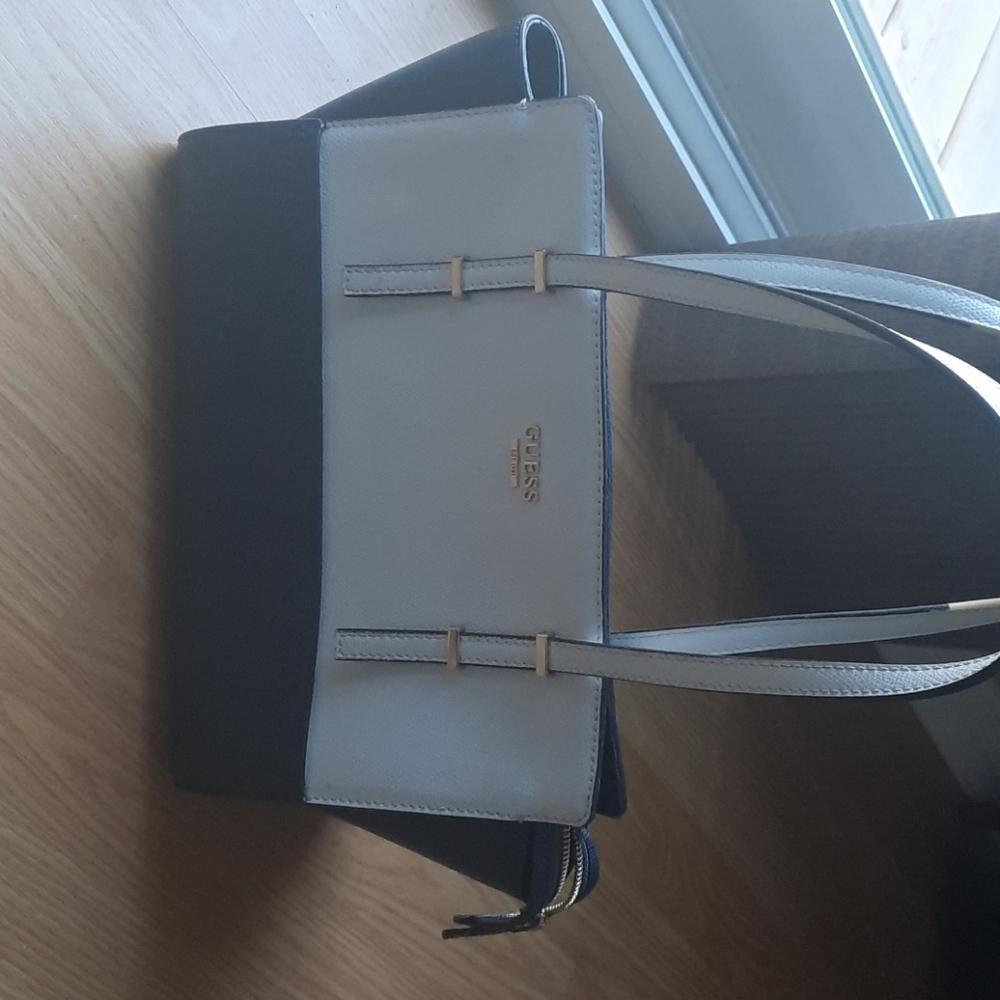 Guess satchel